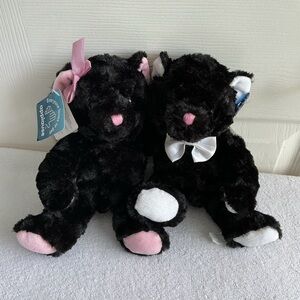 Black and White Stuffed Animal Cat Set